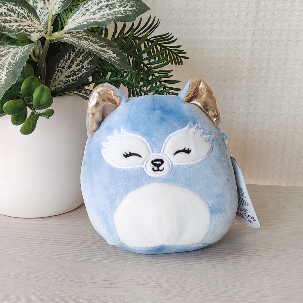 Kelly Toy Squishmallos Meloni, Blue Artic Fox w/Golden Ears Plush 6"